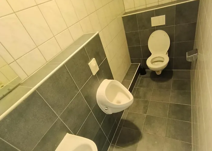 Apartment 1 Bedroom 2 Guests *